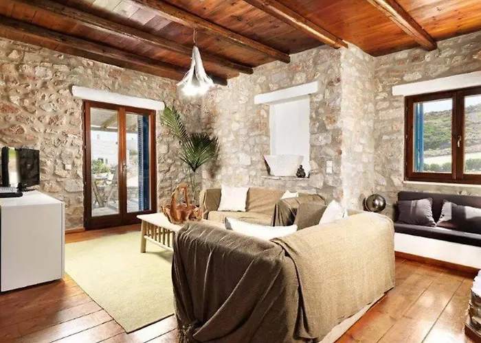 Artemis Island Parikia (Paros)